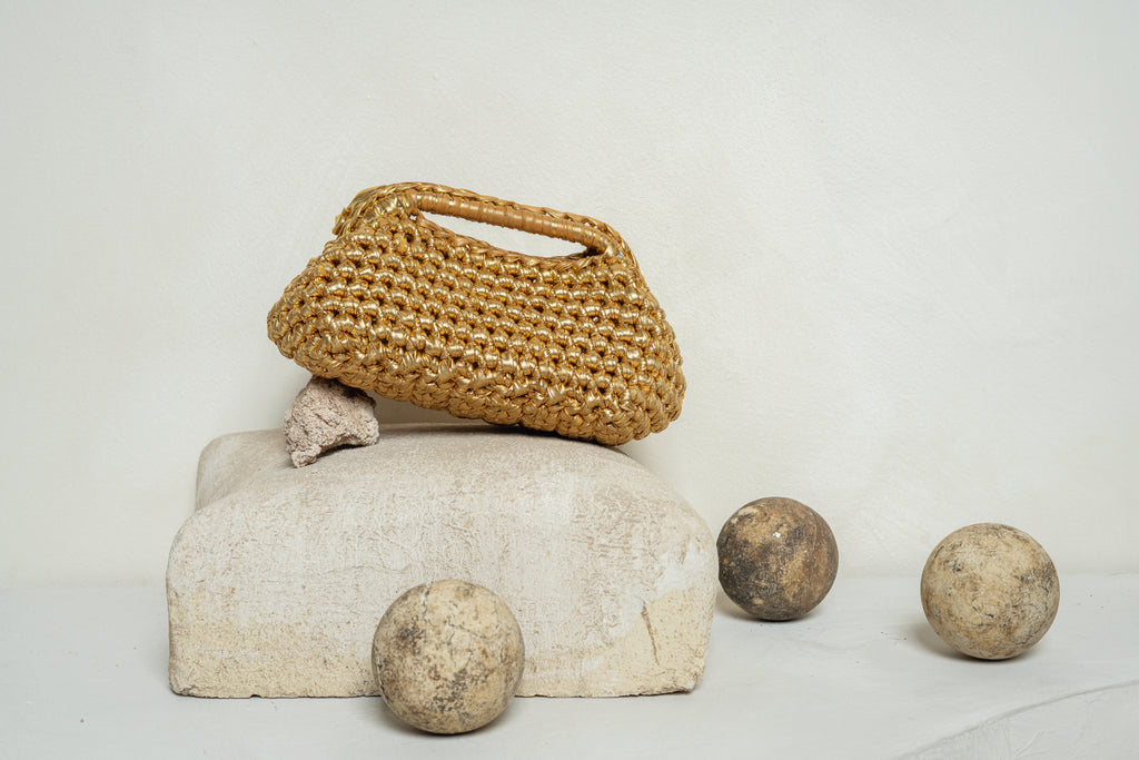 Luna Metallic Clutch | Mexico City