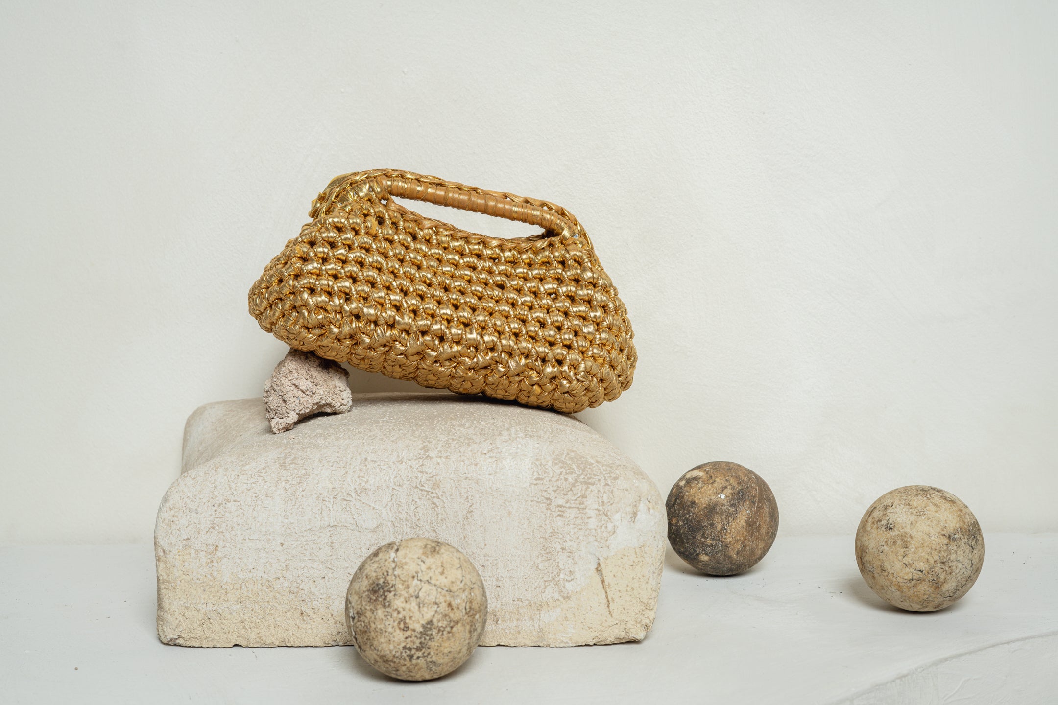 Luna Metallic Clutch | Mexico City